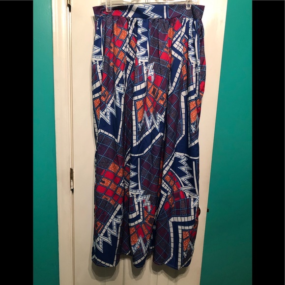 Dresses & Skirts - Patterned Skirt